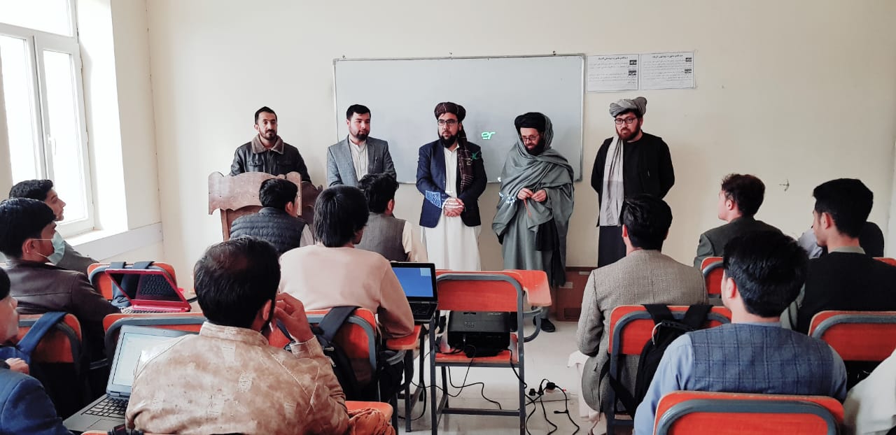 تصویر بازدید از پوهنحٔی ها